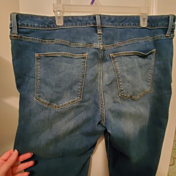 Women's Mid-Rise Skinny Jeans - Picture 2 of 4